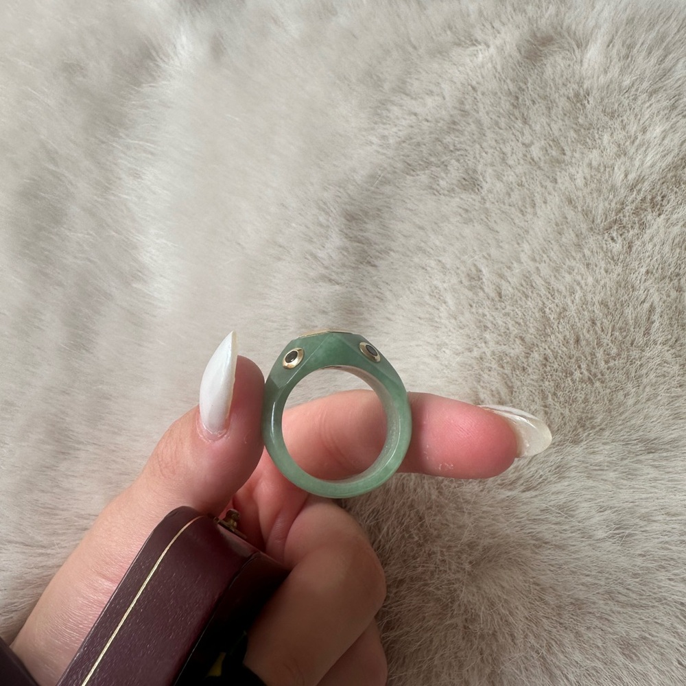 Jade Ring - Picture 4 of 4